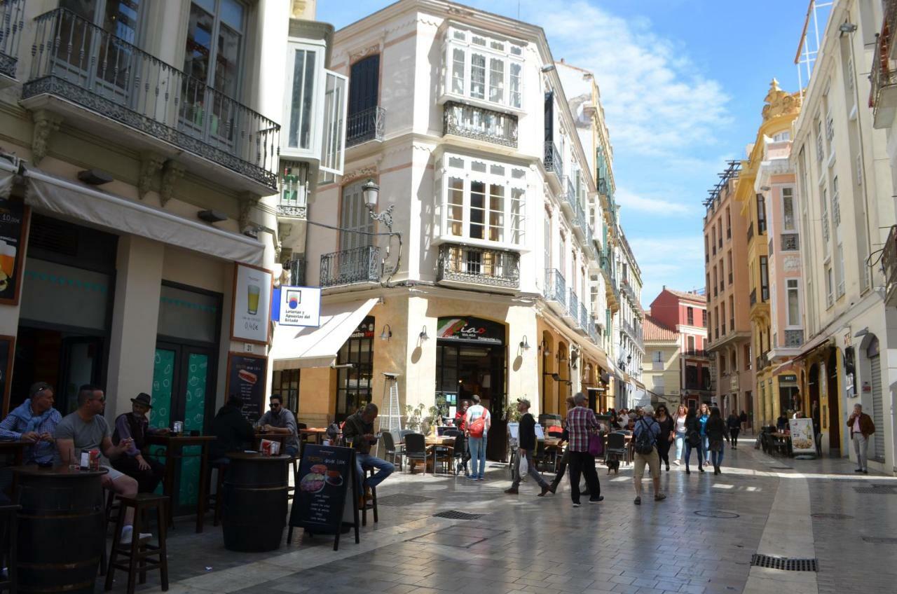 Homely Malaga Plaza Montano Exterior foto