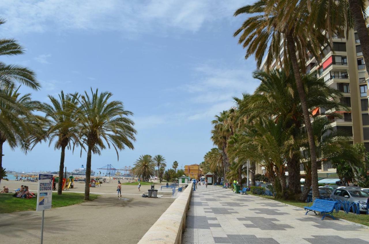 Homely Malaga Plaza Montano Exterior foto