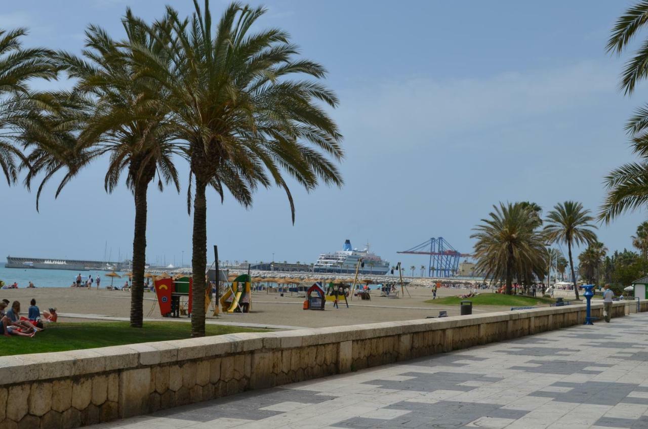 Homely Malaga Plaza Montano Exterior foto